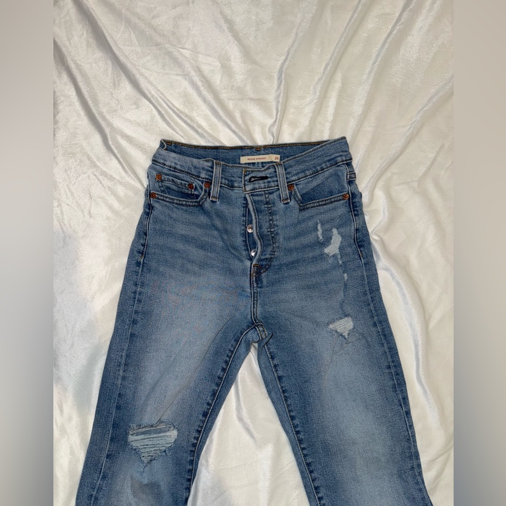Levi's Wedgie Straight Jeans with Distressed Details